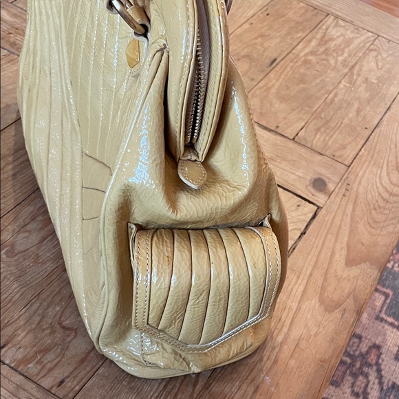 Vintage Isabella Fiore Yellow Quilted Bag Think Spring! - Picture 9 of 11